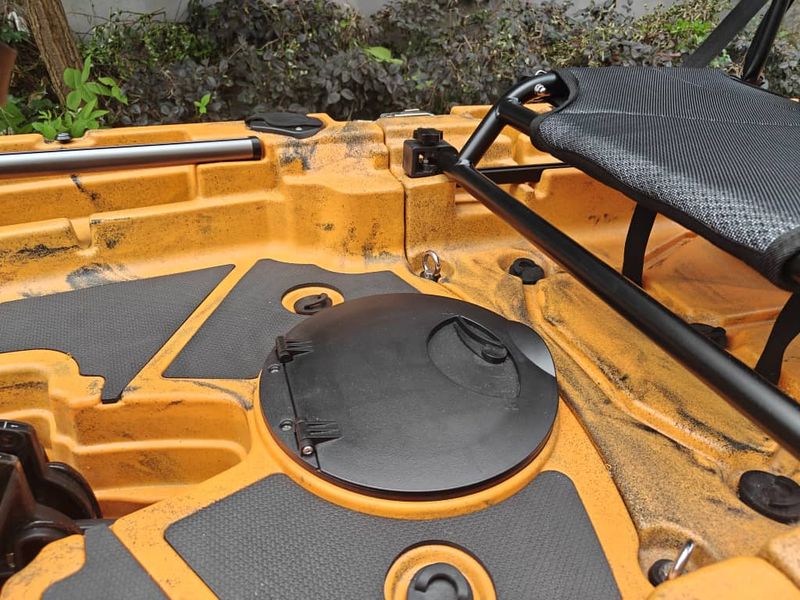 HOLVIK, fiskekajakk, komplett pakke med flap pedal, finner